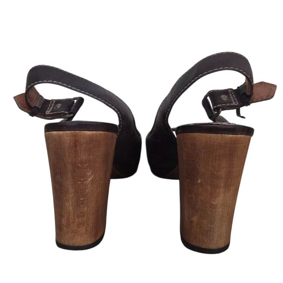 Chic Brown Leather Heels for Every Occasion - Picture 6 of 8